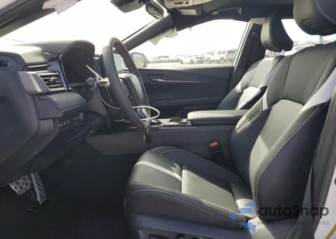 2025 Toyota Camry Se z USA, uszkodzony, nr VIN 4T1DAACK9SU049836